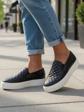 Quilted faux leather shoe espadrilles